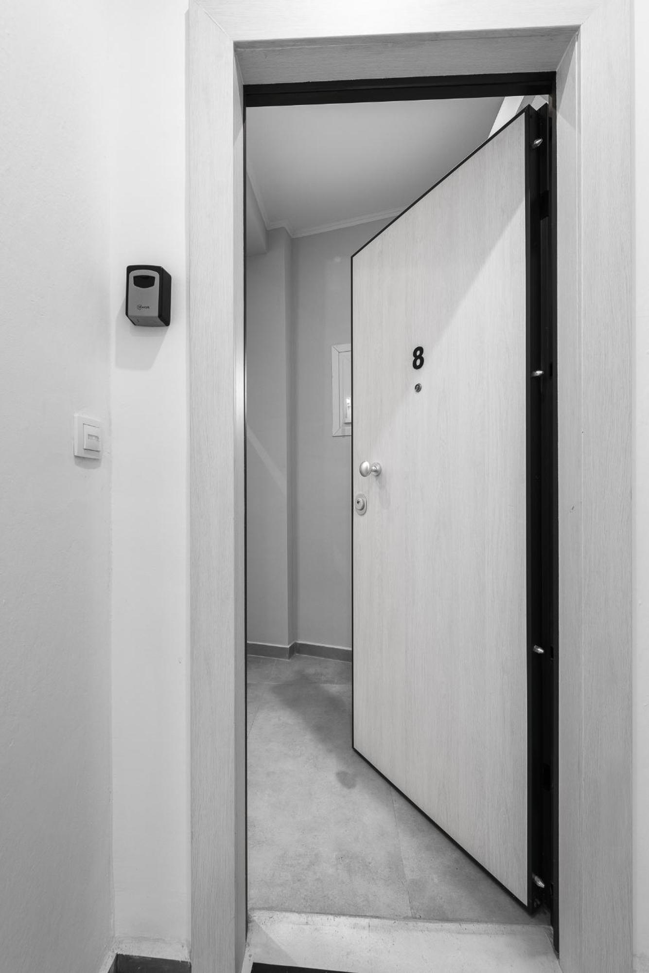 Upper Floor, The Luxury Suites Salonic Exterior foto